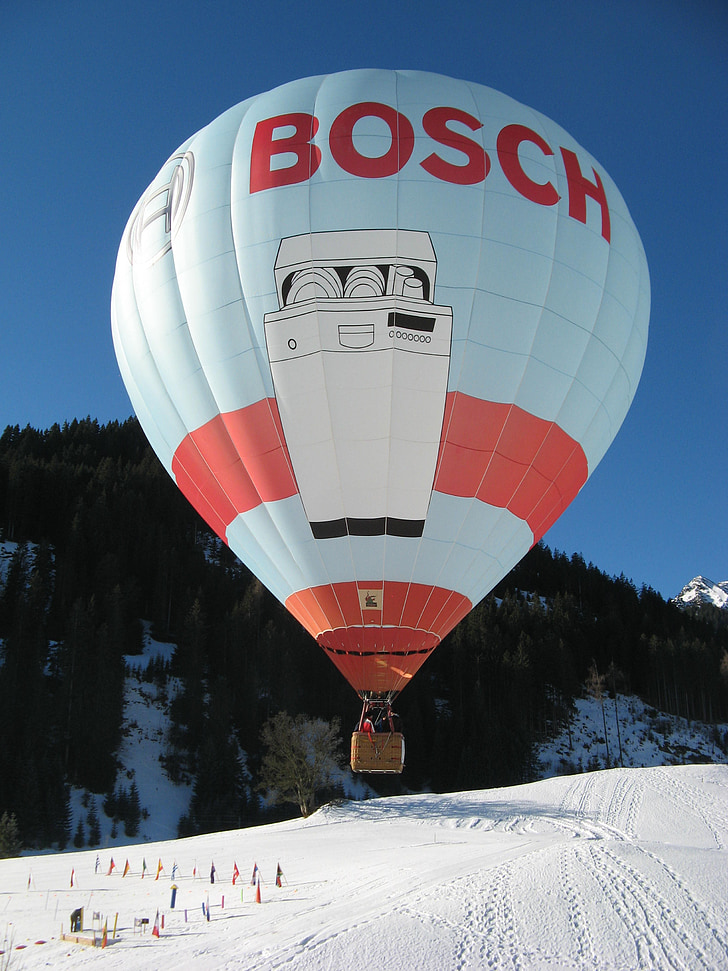 festival de Balonismo, em, tannheimertal, balão de ar quente, desporto, aventura, voando