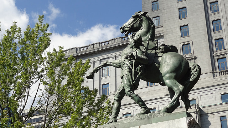 ciudad de Montreal, estatua de, soldado, militar, Ejército canadiense