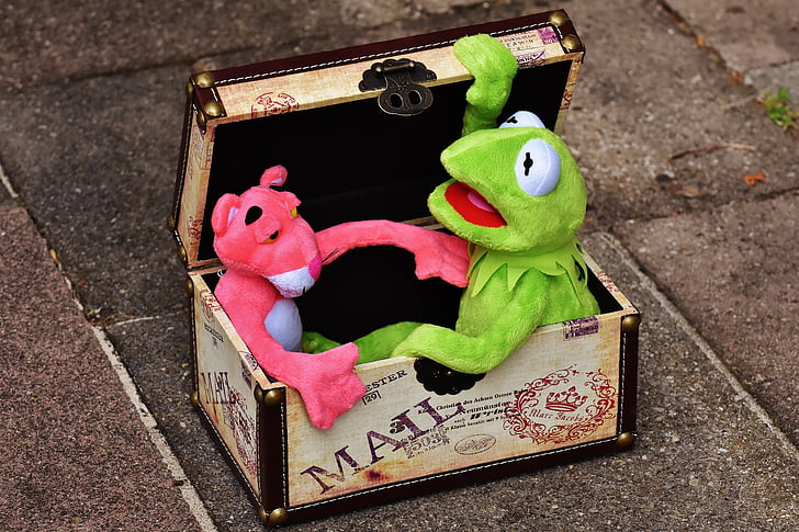 Jucarii de plus, Kermit, pantera roz, Jucarii, cutie, piept, valiza distractiv