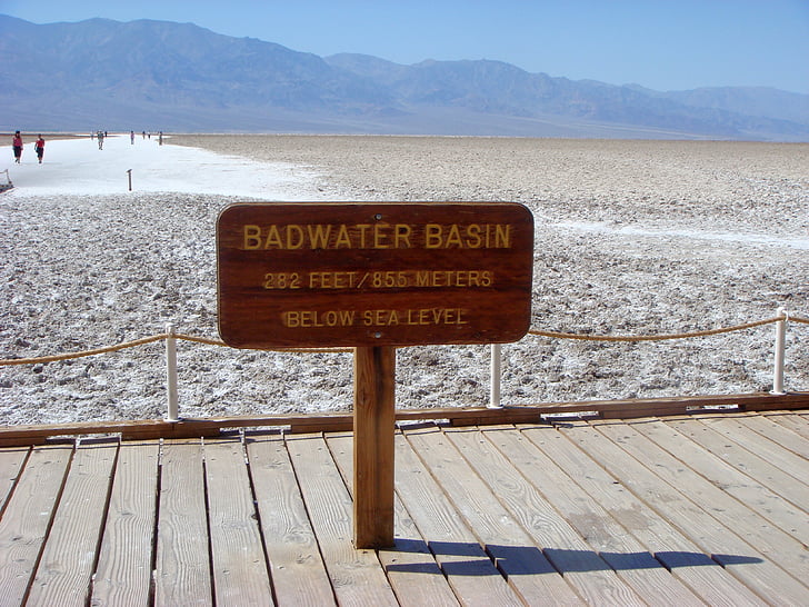 badwater basin, bekken, endoreïsch bekken, gesloten bekken, Death valley, woestijn, Amerika