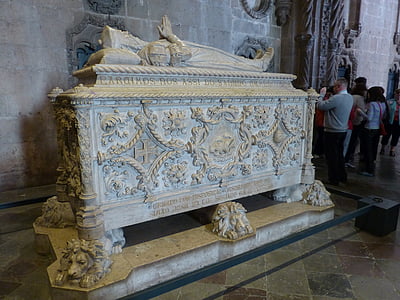 Mosteiro dos jerónimos, Monastère des Hiéronymites, tombe, sarcophage, Vasco da gama, Belem, style manuélin