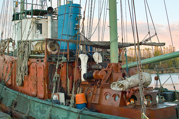 old tug, port, caen, calvados, sailboat, jolly, roger retting