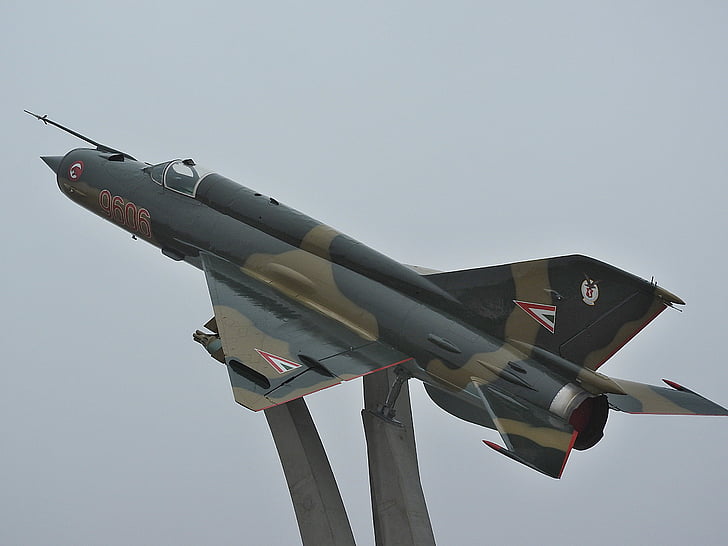 MiG-21, samolot myśliwski, stary, Węgierskie siły powietrzne