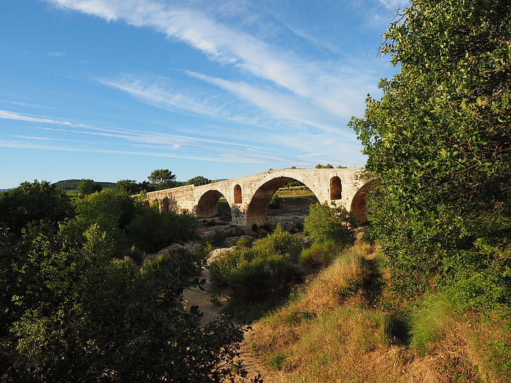 Pont julien, tiltas, romėnų akmens Arkinis tiltas, akmens Arkinis tiltas, Romos, pastatas, Architektūra