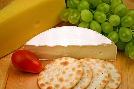 Camembert, sýr, hrozny, krekry, jídlo, mléčné výrobky, gurmán