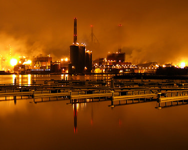 gamykla, naktį, popieriaus fabrikas, celiuliozės, atspindys, vandens, tamsus