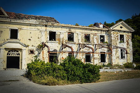kupari, Dubrovnik, Grand hotel, Kroatia, sodan, tuhottu, hylätty