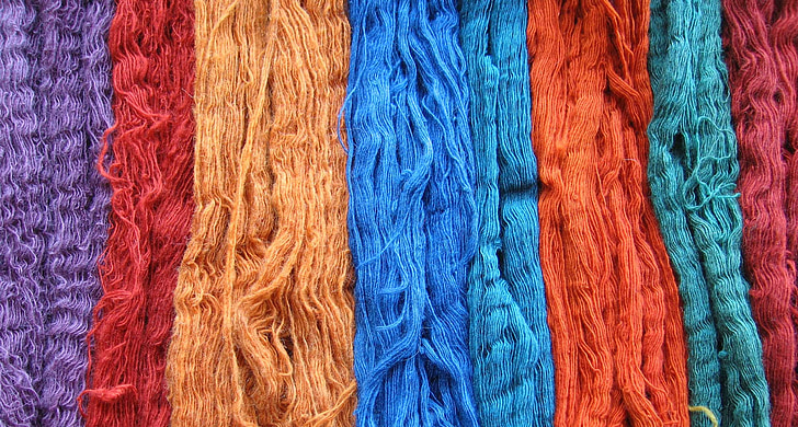 madejas de lana, natural teñido, colorido, tejedores del Himalaya, hilado, suave, fibra