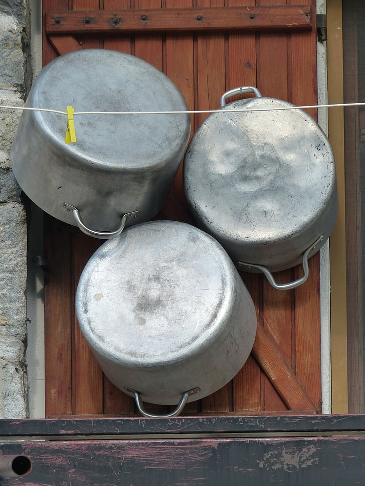 pot, lid, metal, aluminium, alu, old, mount