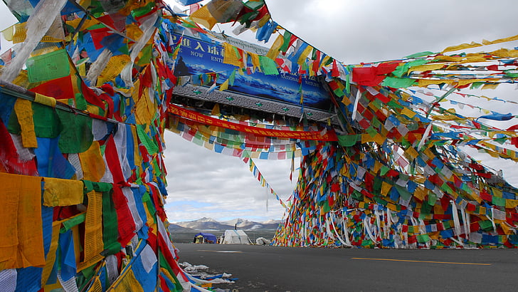 σημαία της προσευχής, Θιβέτ, βουνά, ορεινό πέρασμα