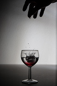 πόσιμο, ποτήρι κρασί, πάγου, IceCube, χέρι, γυαλί