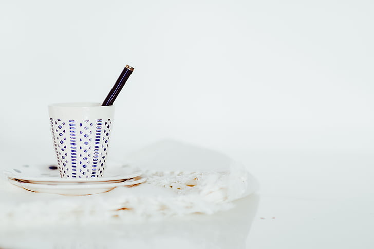cup, plate, table, cloth, spoon, white, wall