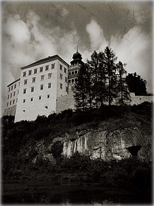 Pieskowa skała castle, Puola, Castle, muistomerkki, museo, arkkitehtuuri