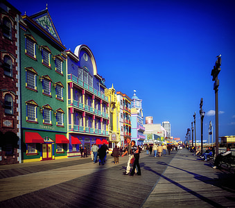 Atlantic Cityn, New Jerseyssä, Boardwalk, rakennukset, kaupat, kaupat, Tourist