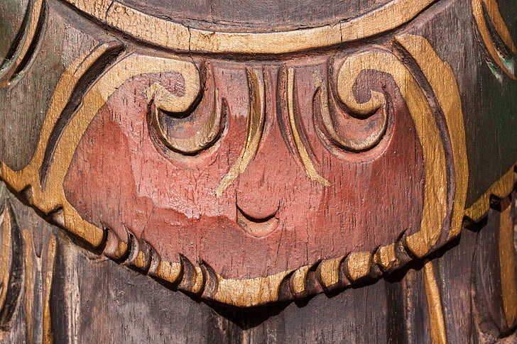 řezbářské práce, ozdoby, Temple guardian, Bali, dřevo, malované, vyřezávané