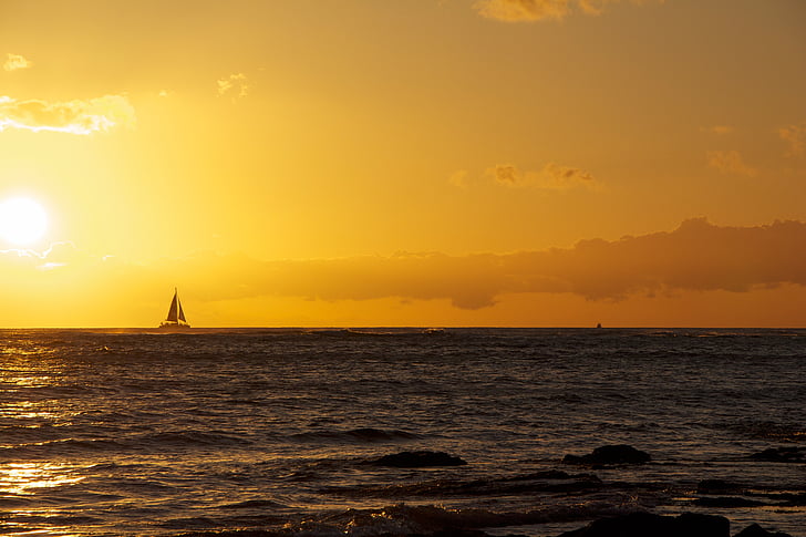 Havaj, Západ slunce, plachetnice, žlutá, oranžová, oceán, pláž