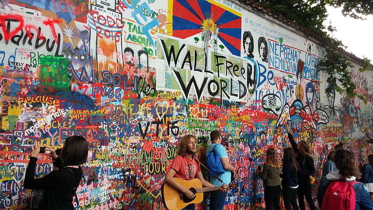 Graffiti, populärkultur, Lennon wall, Prag, kultur, protest, konstverk