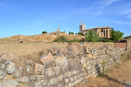 Tamara's kentät, Palencia, aidan, kivi