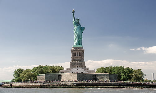 Statue, Liberty, päevasel ajal, sinine, taevas, pilved, puu