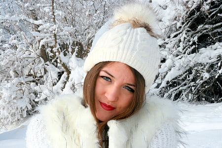 Dziewczyna, śnieg, biały, Feeria, zimowe, Blondynka, niebieskie oczy