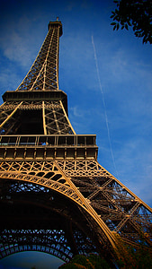 Paris, Turnul Eiffel, puncte de interes, expoziţie lea, orizontul