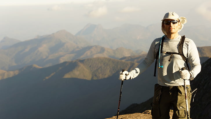Pico da bandeira, nyomvonal, trekking