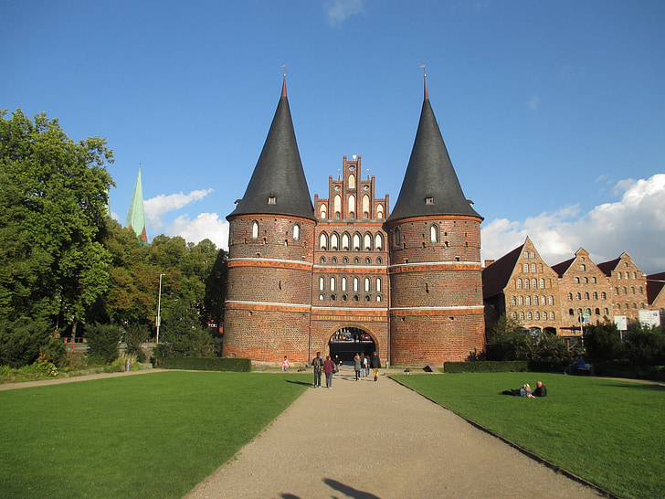 porta de Holsten, Lübeck, Historicamente, Marco, portão da cidade, cidade de Hanseatic, arquitetura