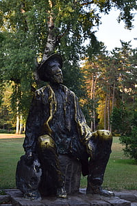 Novom Sadu, Srbija, kip, vrt