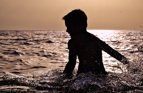 toddler, splashing around, kid, child, boy, playing, silhouette