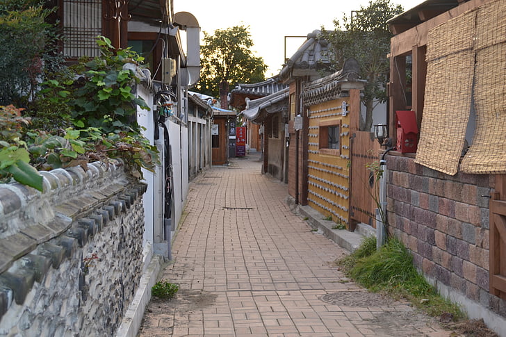 JEONJU, hanok ciems, mazajām ieliņām, Korejas Republika