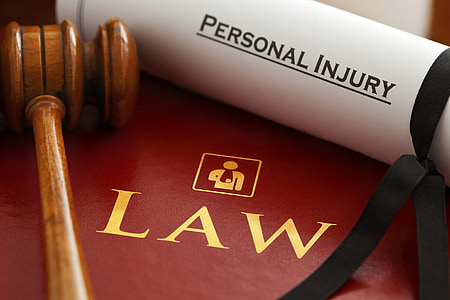 Advocats, lesions personals, accident, reclamació, martell
