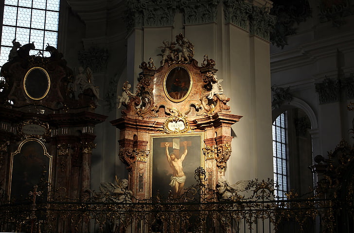 Catedral, interior, ícone de, Jesus Cristo, crucificação, incidência de luz, sacral