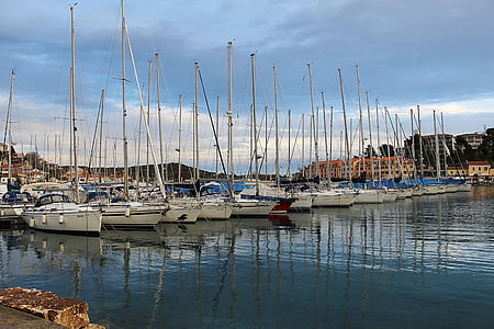 port, bateaux à voile, mâts, Croatie (Hrvatska), bateau nautique, eau, amarré