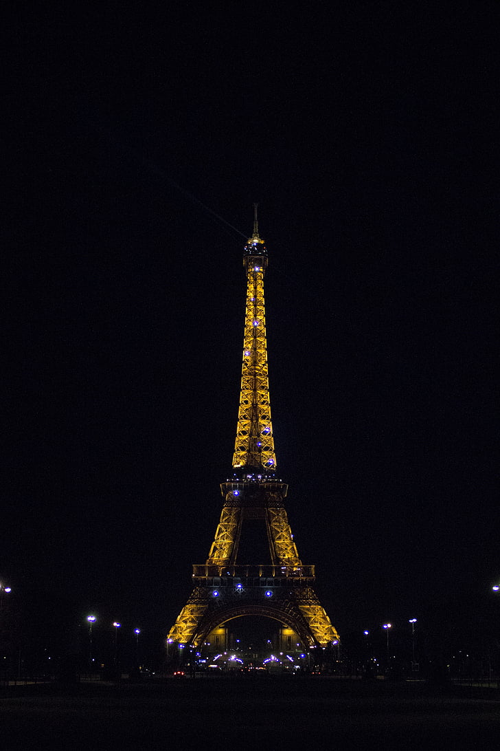エッフェル塔, 夜, 照らされました。, パリ, フランス, ランドマーク, 有名です