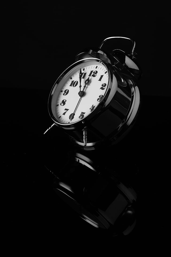 Žadintuvas, juoda ir balta, laikrodis, atspindys