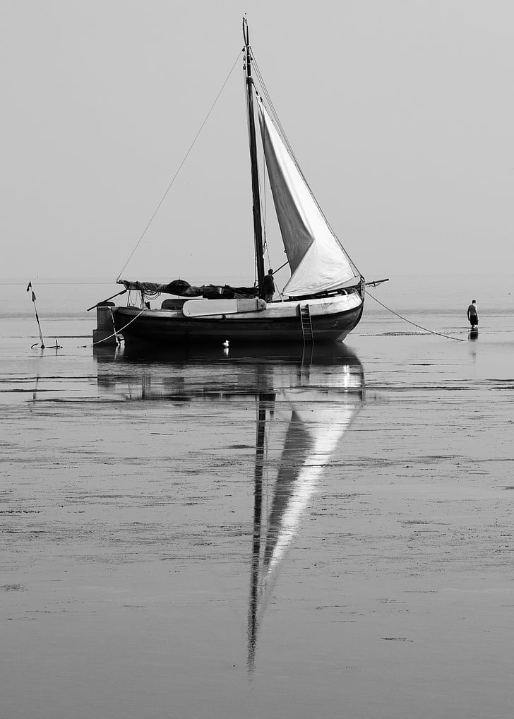 old boat, sea, refelection, black white, calm