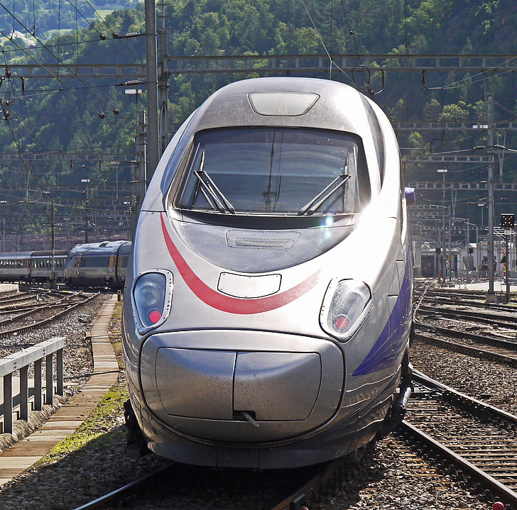 hielo, Milán, Ginebra, Egghead, ETR 610, Trenitalia, Ferrocarriles del estado italiano