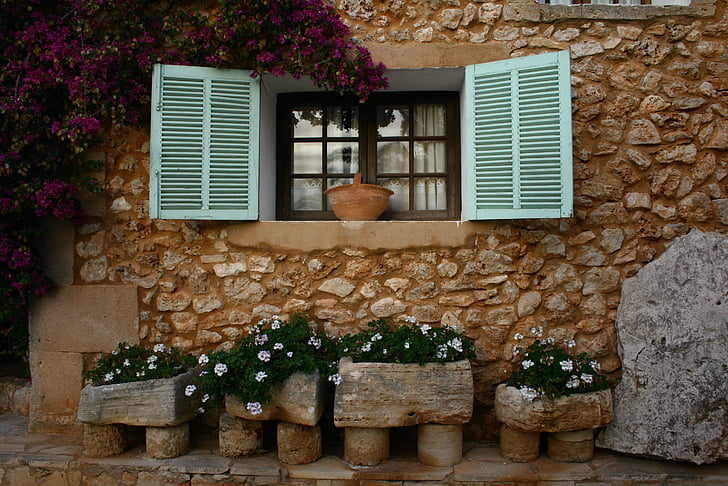 finestra de la casa, porticons, pintoresc, casa, façana, estil, mur de pedra