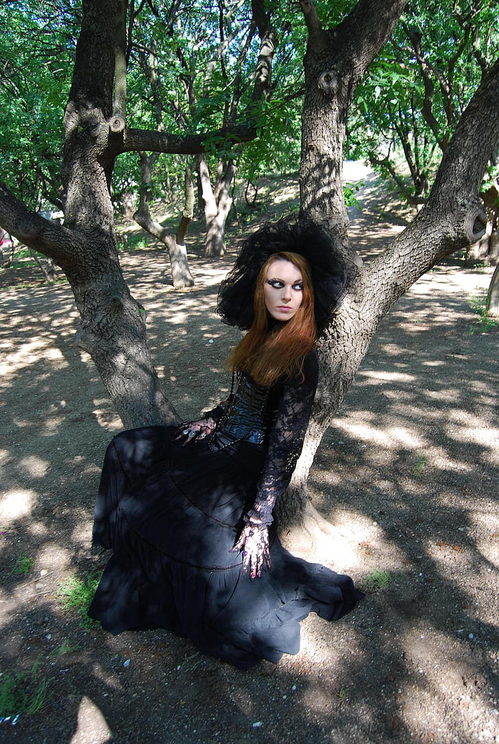 witch, forest, dark, gothic, the model, makeup, fineart