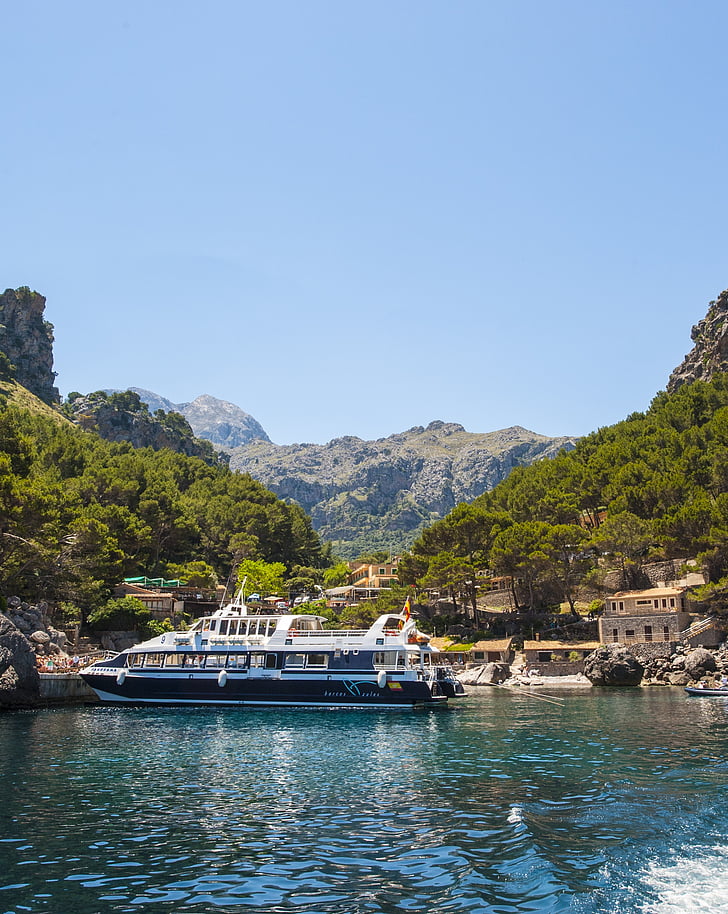barca turistica, la calobra, Escorca, Mallorca, mezzo di trasporto marittimo, montagna, natura