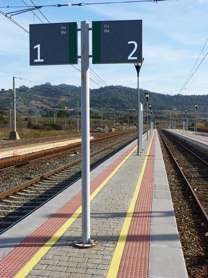 plate-forme, station, train, chemin de fer, par l’intermédiaire