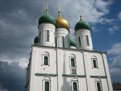 Kolomna, Nhà thờ, đá trắng