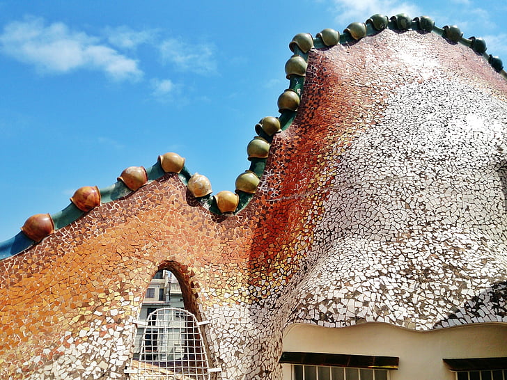 Gaudi, a Casa batllo, tető