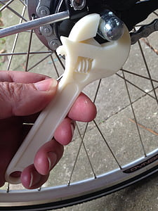 chave inglesa, impressão 3D, plástico, bicicleta, rodas, reparação