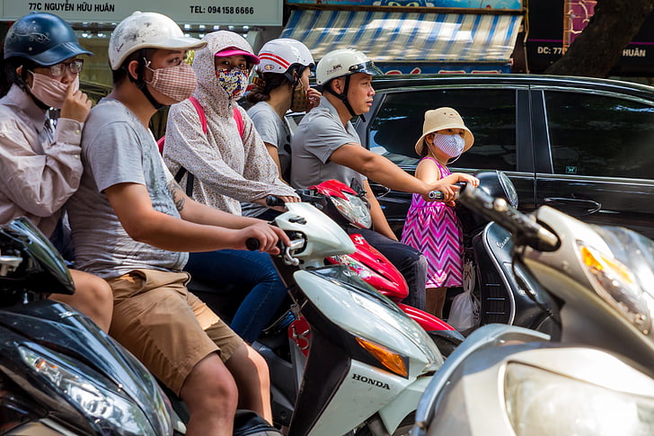 motorolleris, ķivere, drošības, meitene, piesārņojums, bērniem, Vjetnama