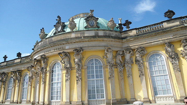 Wien, Palace, keiserinne 2