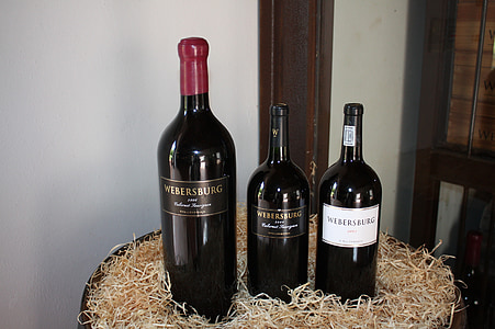 Sydafrika, Winery, glasflaskor för vin, 3 flaskor, dekoflaschen, Weingut weber burg