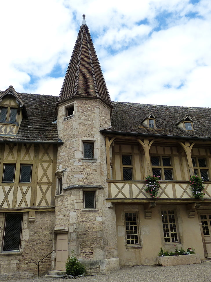 Beaune, Francie, historicky, cestovní ruch, Středověk, Burgundsko, staré město