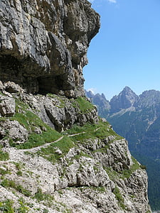 montagnes, Dolomites, montée