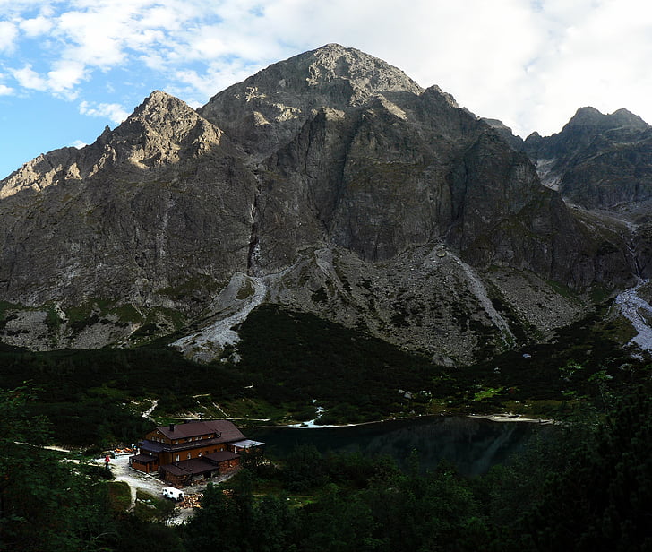 Eslováquia, montanhas, Vysoké tatry, natureza, escudo de kežmarský, Lago de montanha verde, casa de campo